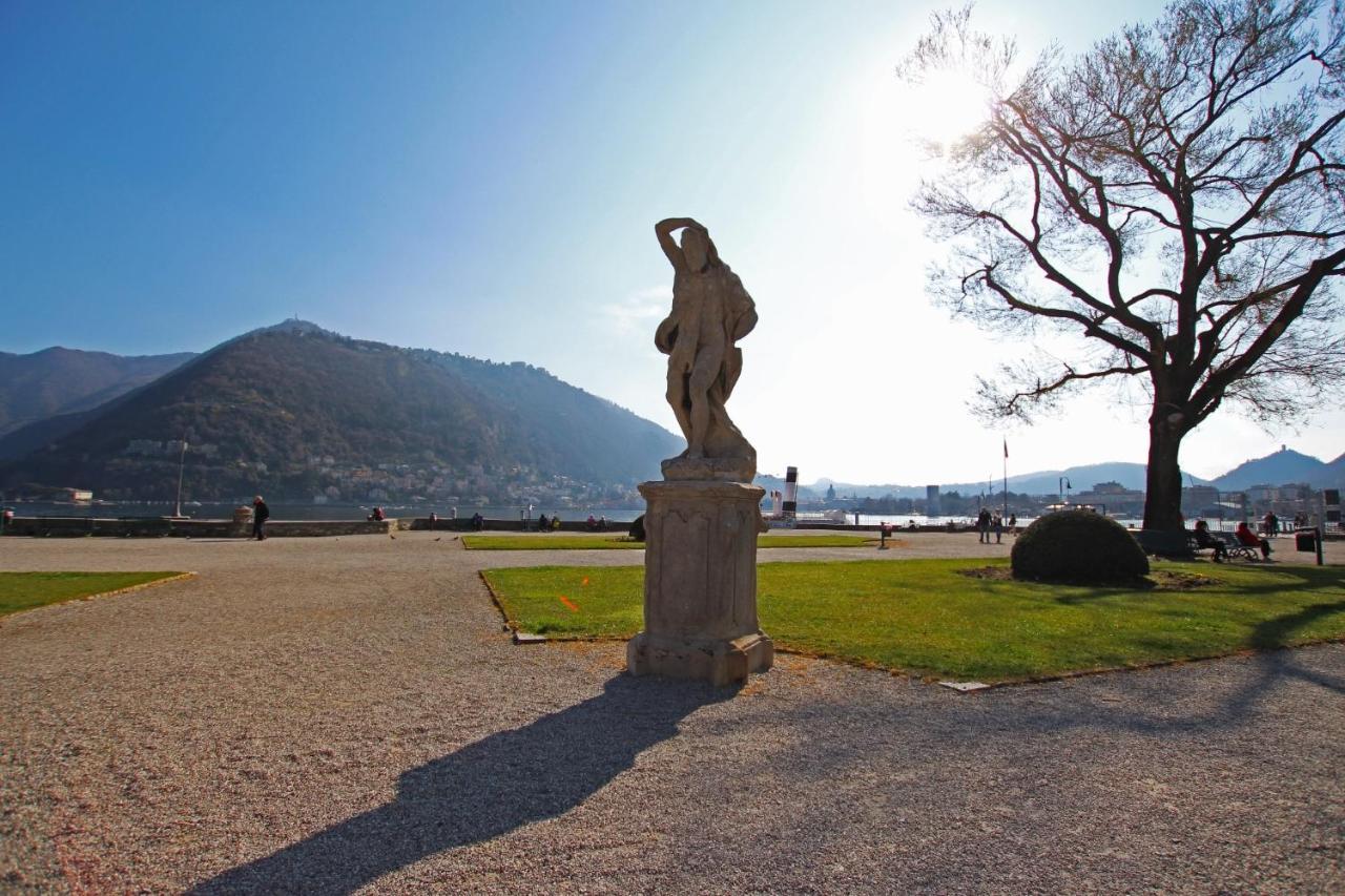 Art Design Appartamento Con Terrazzo By Logicasa Lake Como Dış mekan fotoğraf